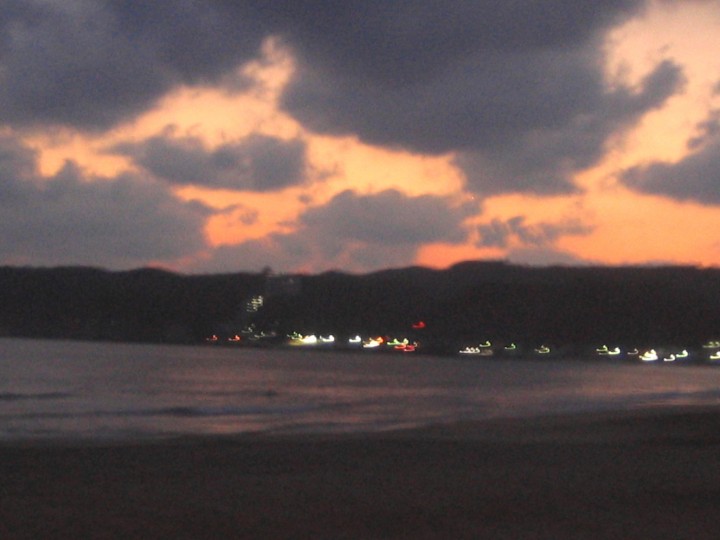 日暮れの岩和田海岸