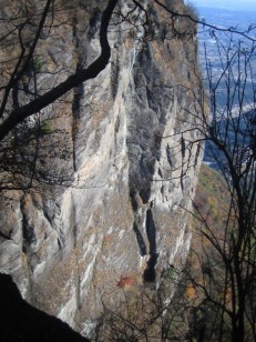 妙義山の岩壁